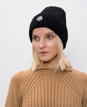 Moncler Чорна шапка з вовни та кашеміру з нашивкою логотипа K20933B00035M4281