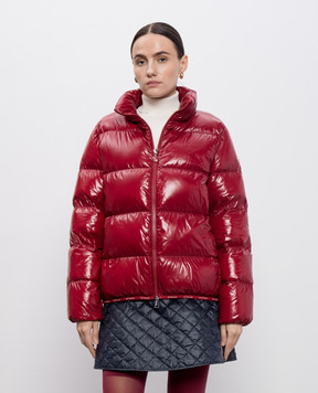 Moncler Красная пуховая куртка с нашивкой логотипа K20931A001685963V