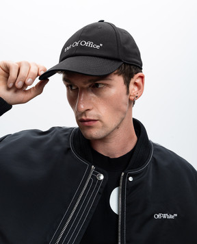 Off-White Чорна кепка з контрастною вишивкою Out Of Office OMLB069F24FAB009