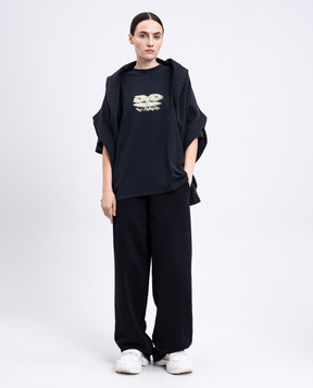 Vetements Чорна футболка вільного крою з принтом UH76TR380B