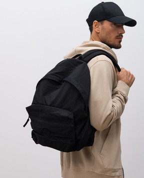 Stone Island Черный рюкзак с вышивкой логотипа эмблемы. K1S159200009S0076