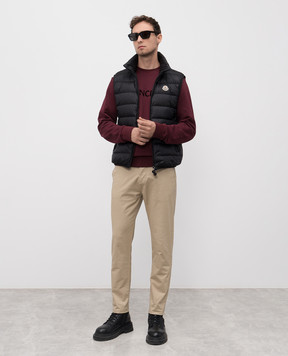 Moncler Черный пуховый жилет Rocoque K20911A00003597YF