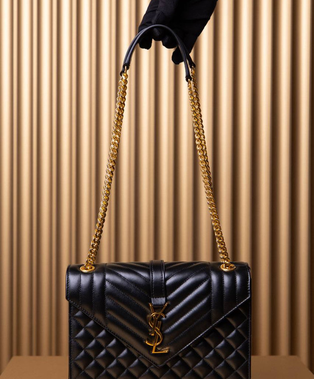 Saint Laurent Черная кожаная стеганная сумка-мессенджер Envelope с логотипом YSL 600185AACT7 изображение 7