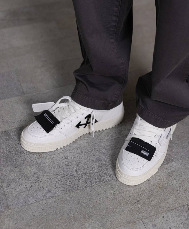 Off-White - Белые кеды Low Top 3.0 Off Court с нашивками