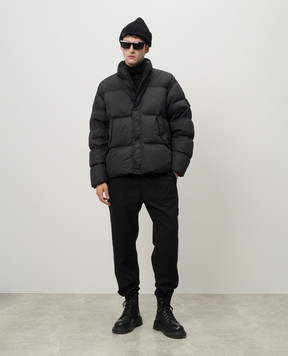 Stone Island Черный пуховик со съемным патчем с вышивкой логотипа 811540123