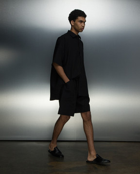 Jan Jan Van Essche Чорні шорти SHORTS10WASHISHIRTING