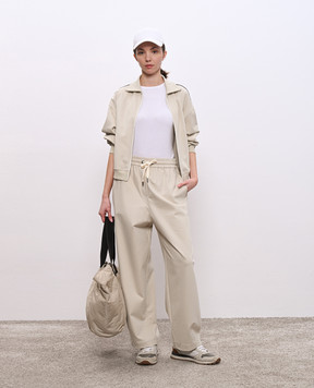 Brunello Cucinelli Бежевая спортивная куртка с контрастной тесьмой ML946FB716