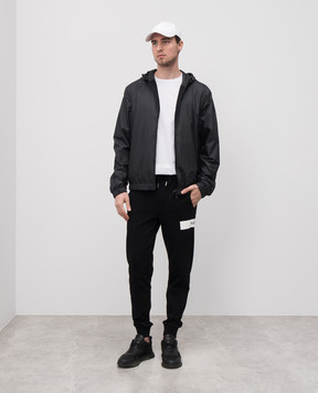 Moncler Чорна вітровка зі шкіряною нашивкою логотипа K10911A00161597X2