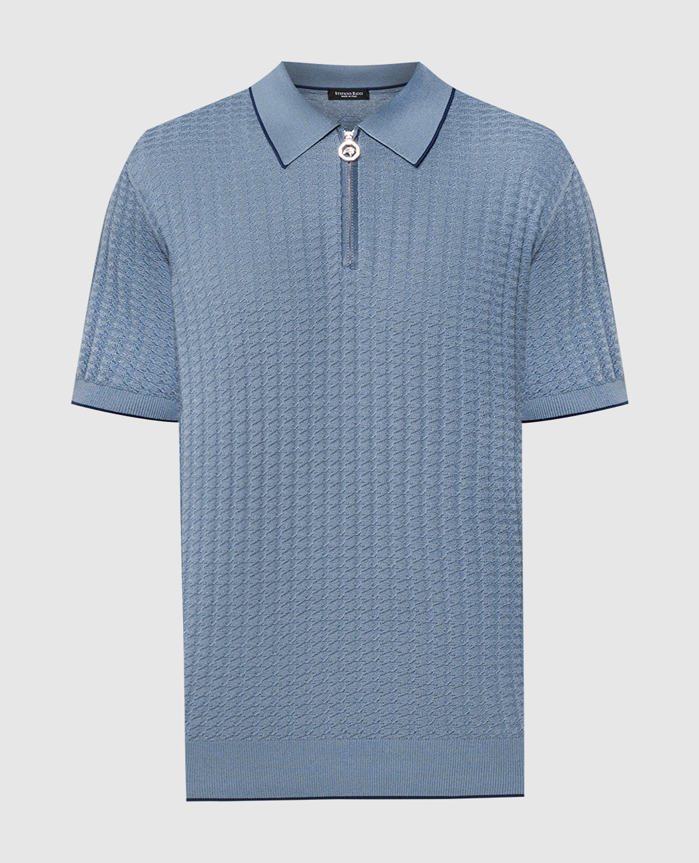 Blue polo with silk in a textured pattern with a logo