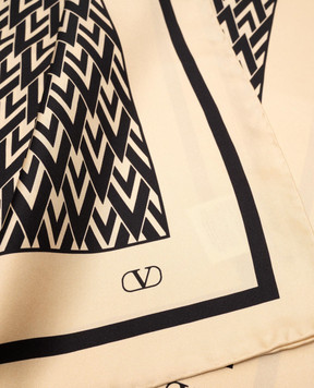 Valentino Бежева хустка із шовку TOUTE LA V з емблемою 7W2EI114SHT