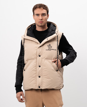 Moncler Grenoble Бежевый пуховый жилет с логотипом J20971A00008595M6