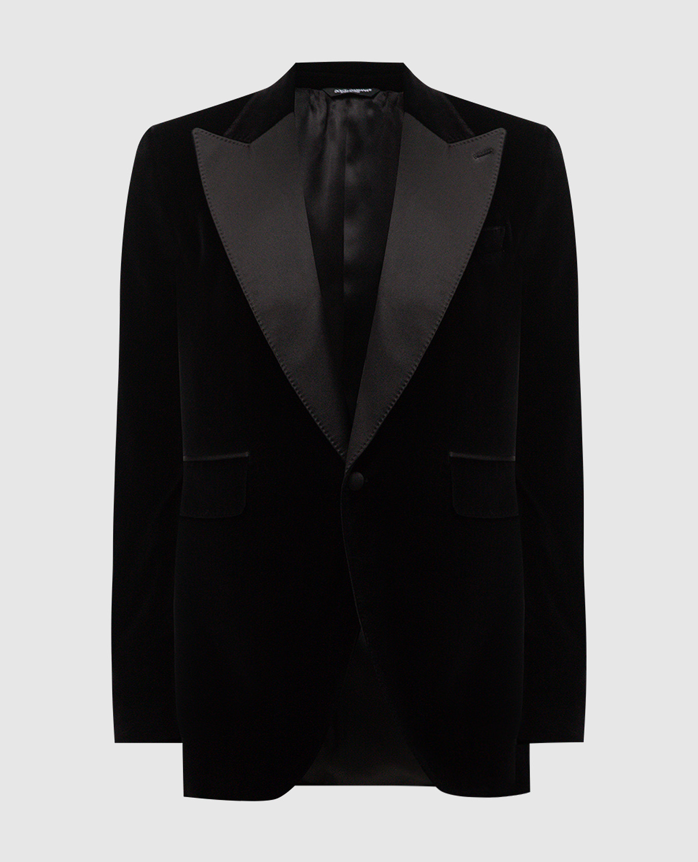 

Черный бархатный пиджак, Пиджаки