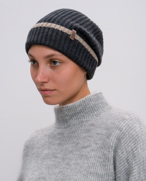 Brunello Cucinelli Сіра шапка з кашеміру з ланцюжком моніль M12504979