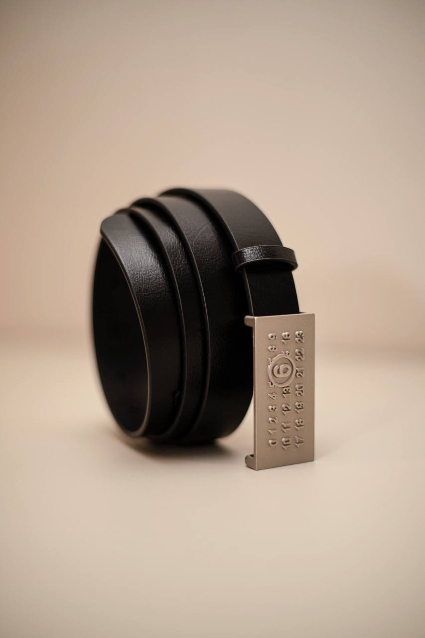 Maison Margiela MM6 Черный кожаный ремень с металлическим логотипом SA6TP0010P6692 изображение 6