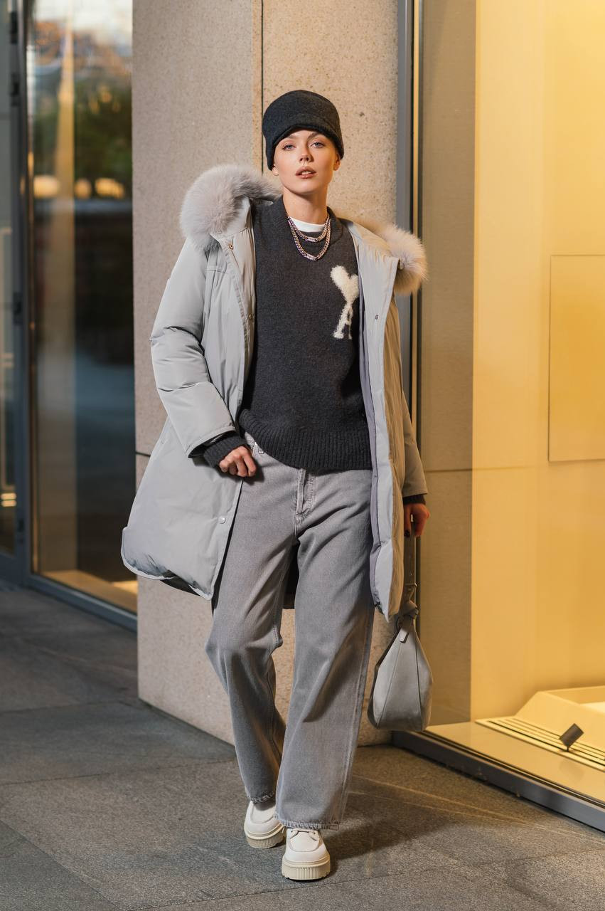 Ami Paris Серый свитер с шерстью альпаки с логотипом узором UKS025KN0032 изображение 6