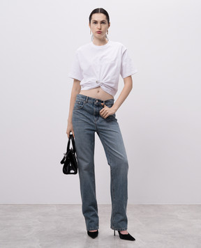 Versace Біла укорочена футболка з логотипом та брендовою шпилькою 10188981A13610