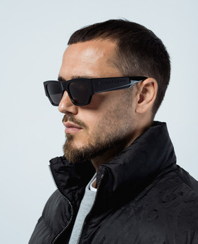 Alexander McQueen Чорні сонцезахисні окуляри Angled з логотипом 744510J0749