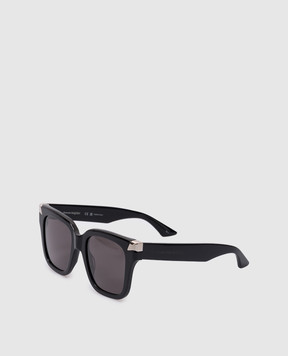 Alexander McQueen Черные очки с контрастными заклепками с логотипом 781191J0749