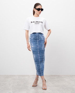 Balmain Белая укороченная футболка с принтом логотипа BF1EE020BB02